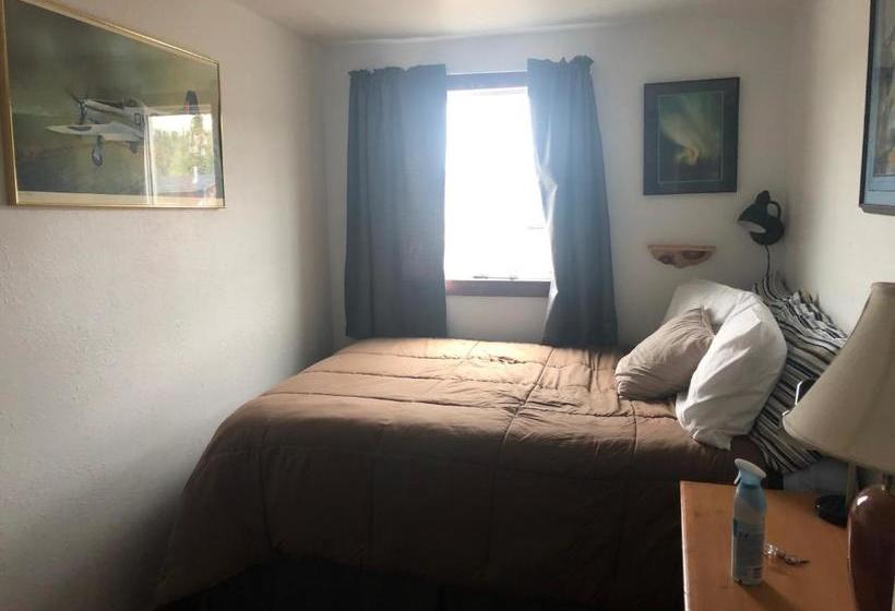 Bed and Breakfast The Runway House