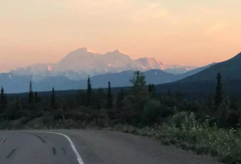 ベッドアンドブレックファースト The Runway House