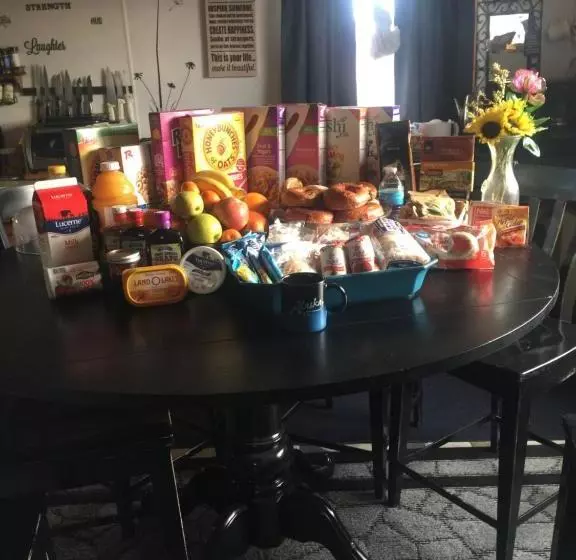 ベッドアンドブレックファースト The Runway House