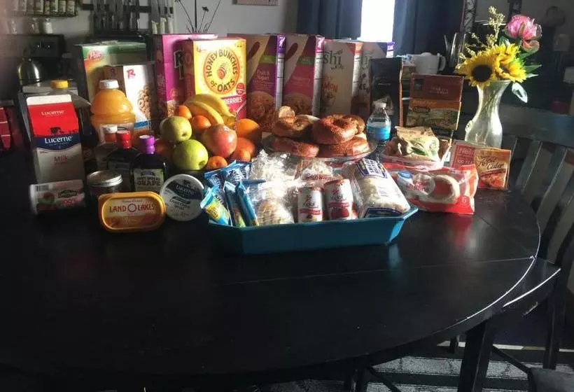 ベッドアンドブレックファースト The Runway House