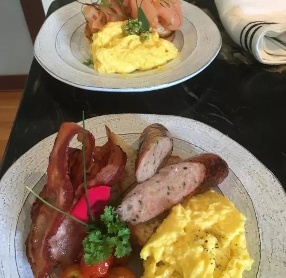 Greenfield Manor B&bthe Cottage