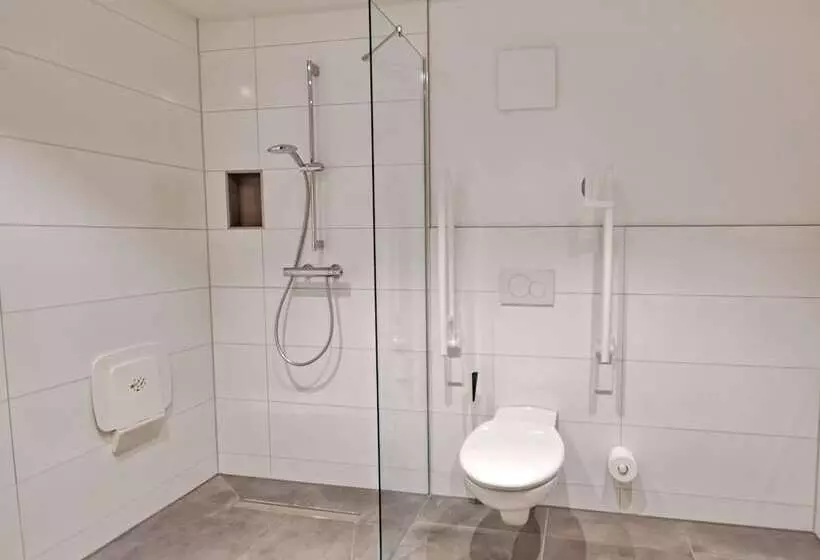 Hotelli Landhaus Biewald