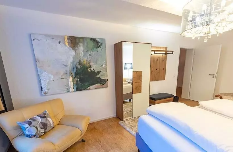 Hotelli Landhaus Biewald