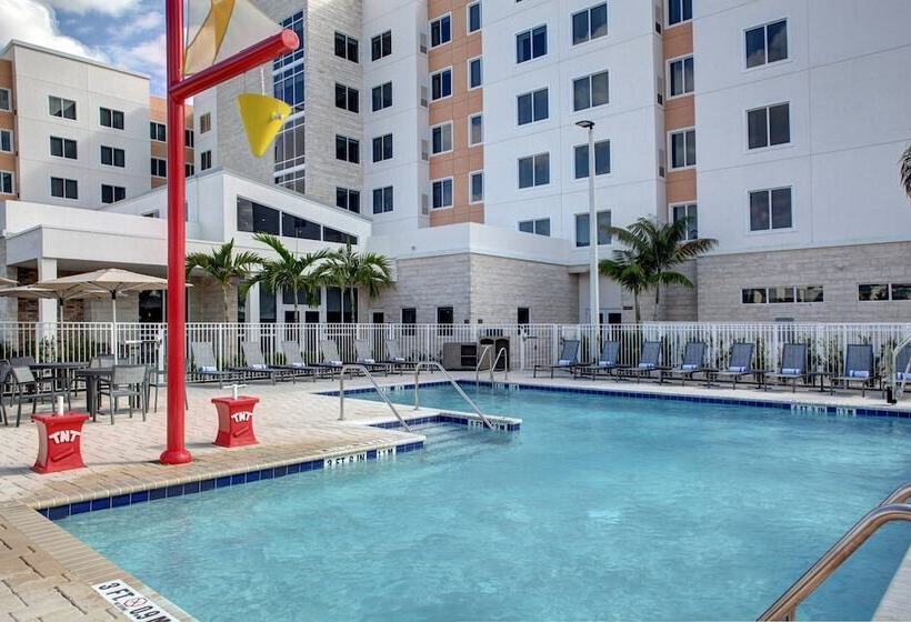 Отель Residence Inn Fort Lauderdale Coconut Creek