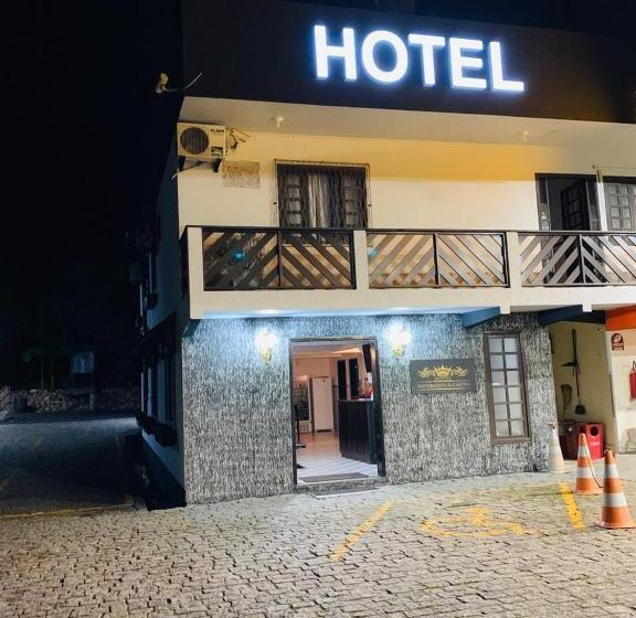 Отель Vandressen & Castro