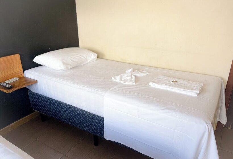 Отель Vandressen & Castro