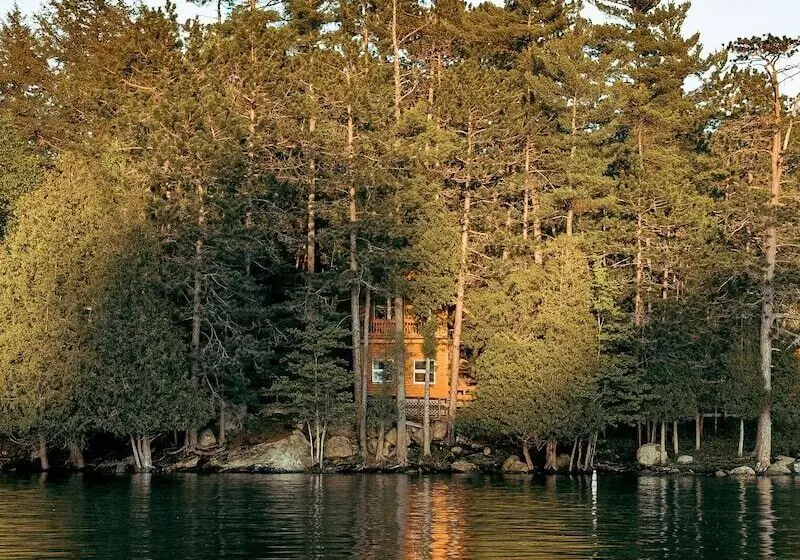 Motel Long Lake And Cottages