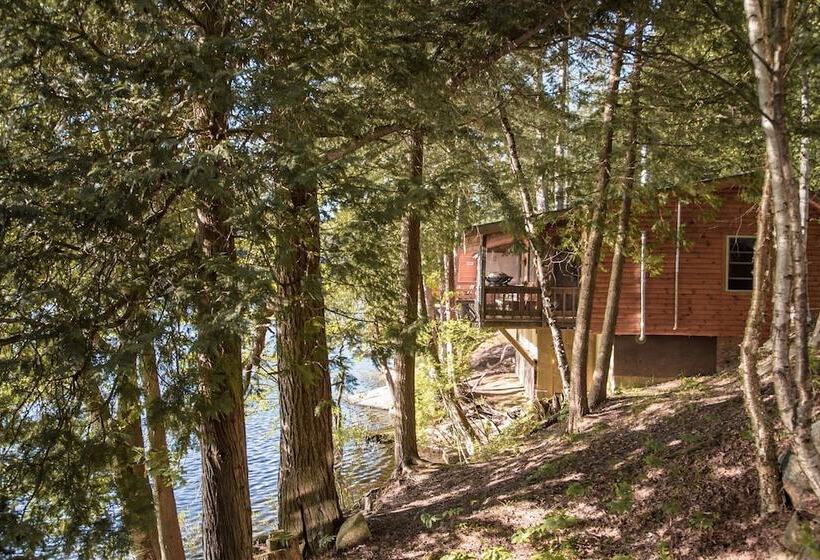 Motel Long Lake And Cottages