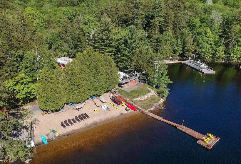 Motel Long Lake And Cottages