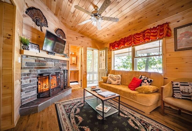 Motel Long Lake And Cottages