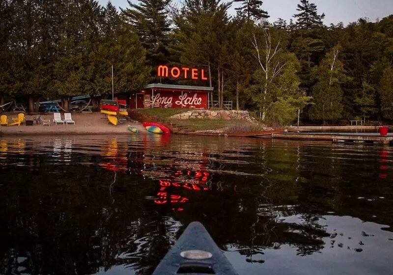 Motel Long Lake And Cottages