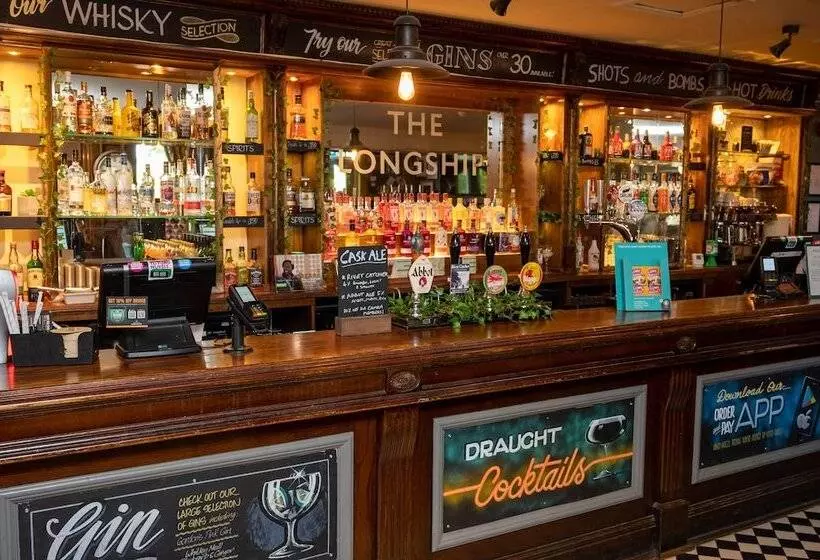 Retkeilymaja The Longship