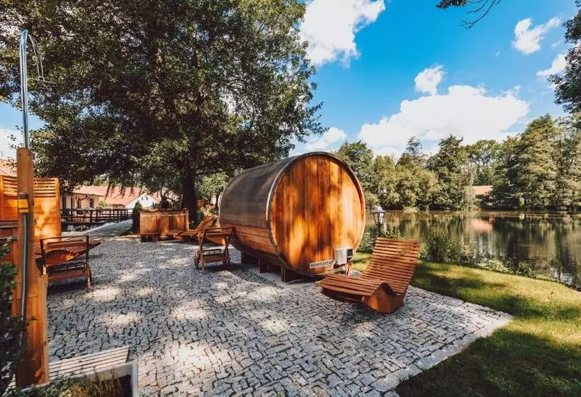 ホテル Resort Mlýn černovice