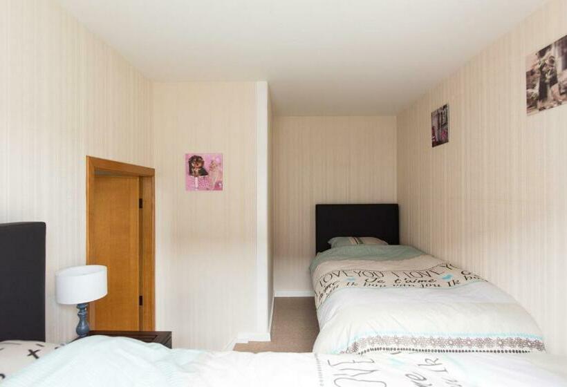 بنسيون Lovely Guesthouse Lier