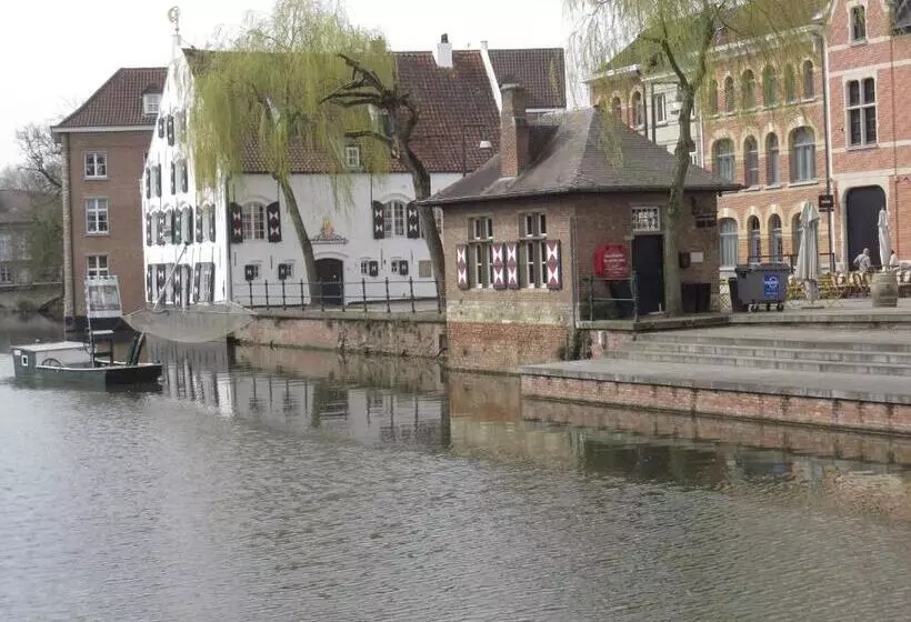 ペンション Lovely Guesthouse Lier