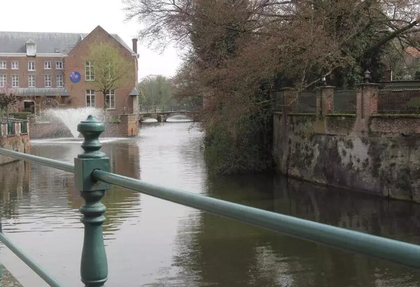 ペンション Lovely Guesthouse Lier