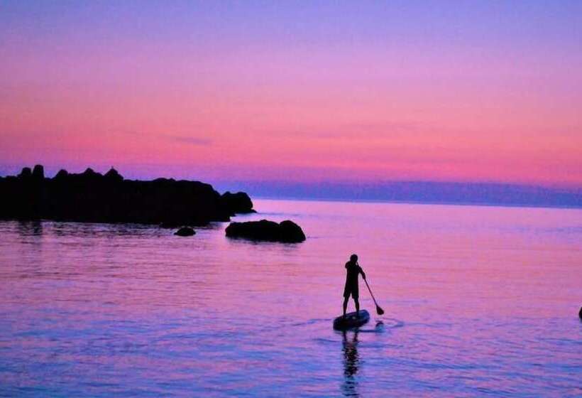 ペンション Okushiri Guesthouse Imacoco Hostel