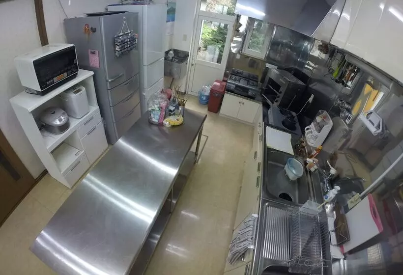 ペンション Okushiri Guesthouse Imacoco   Hostel