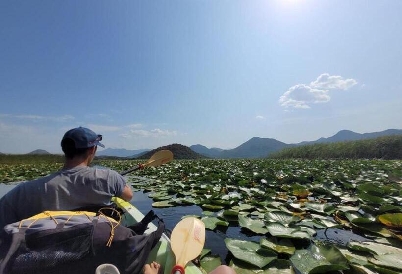 پانسیون Skadar Lake Family Resort
