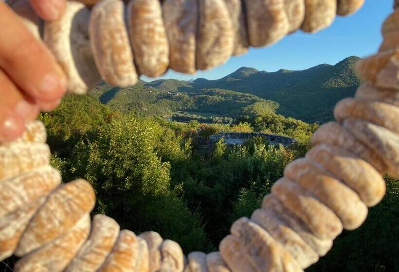 پانسیون Skadar Lake Family Resort