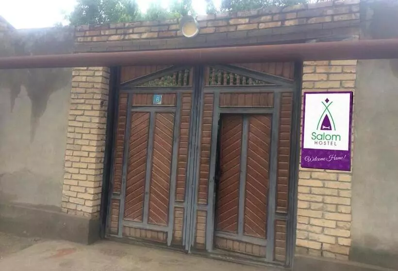 Salom Hostel