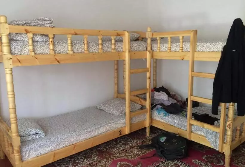Salom Hostel