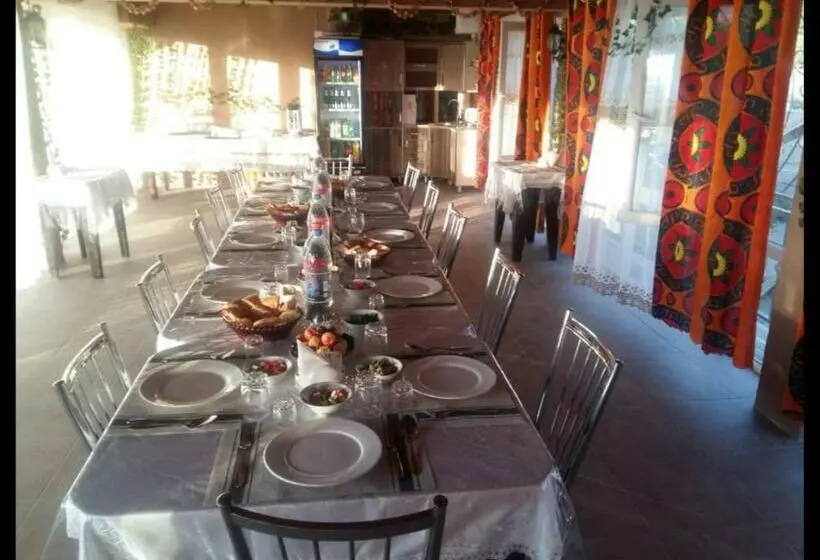 هاستل Inn Sogdiana