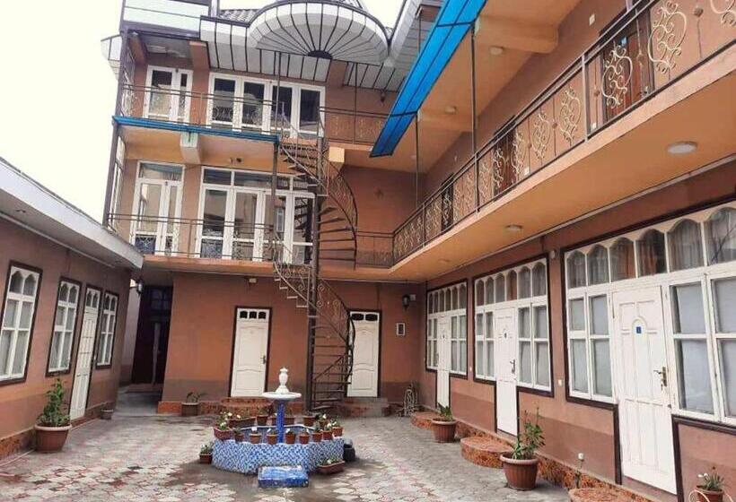 הוסטל Inn Sogdiana