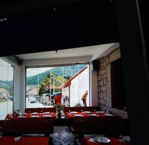 Bed and Breakfast Bnb Njeguska Sijela