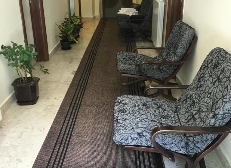 ベッドアンドブレックファースト Bnb Njeguska Sijela