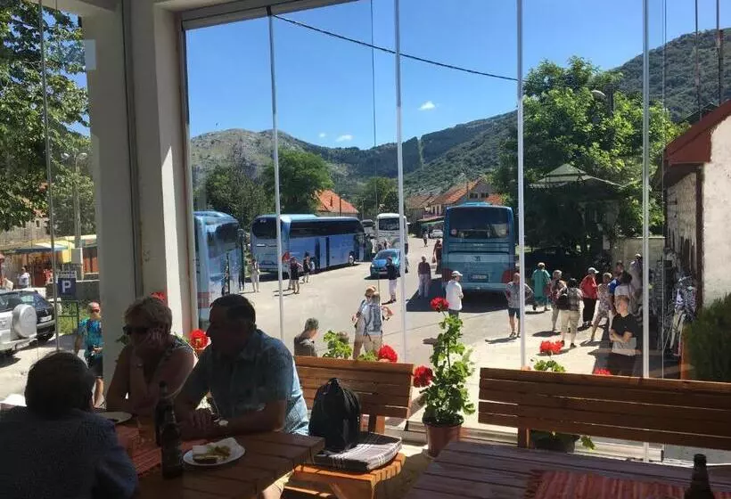 Bed and Breakfast Bnb Njeguska Sijela