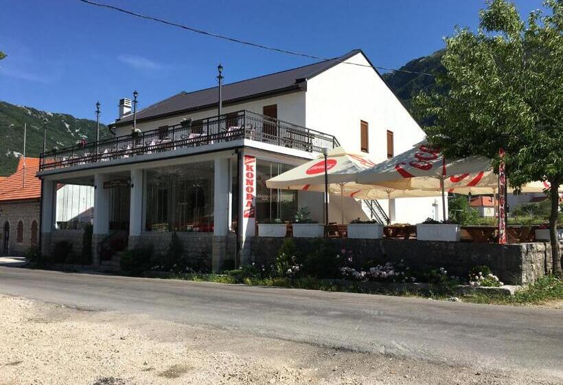 ベッドアンドブレックファースト Bnb Njeguska Sijela