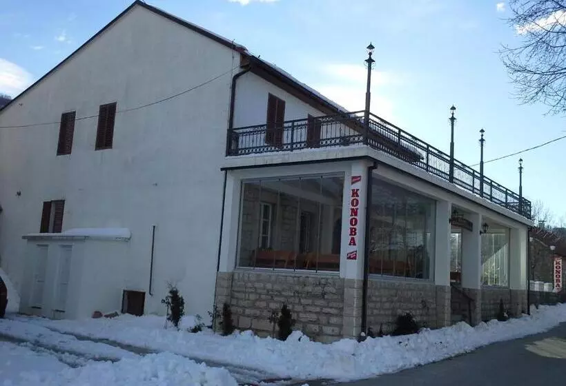 Bed and Breakfast Bnb Njeguska Sijela