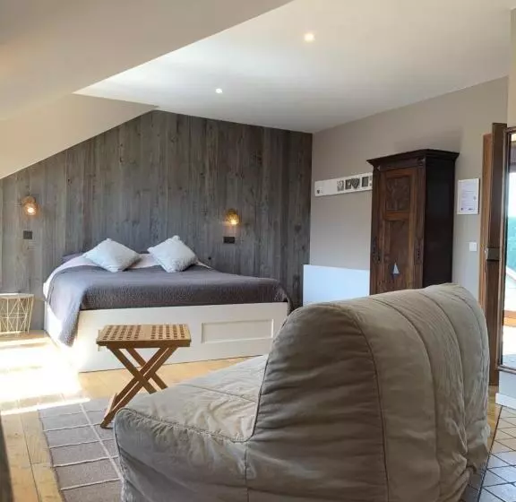 Aamiaismajoitus (B&B) La Ferme Des Eglantines