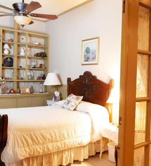 Bed and Breakfast The Historic Wolf