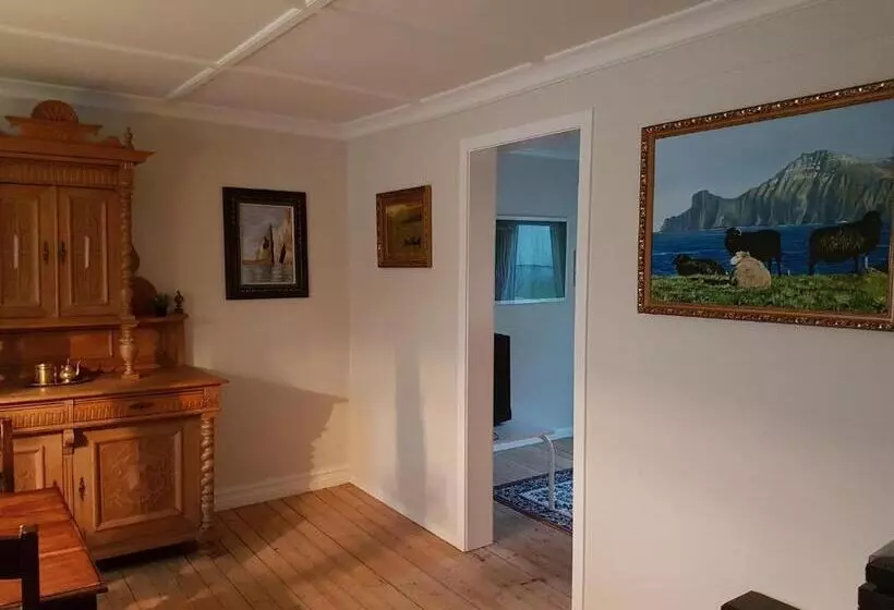 Majatalo Budget Guesthouse Borgustova