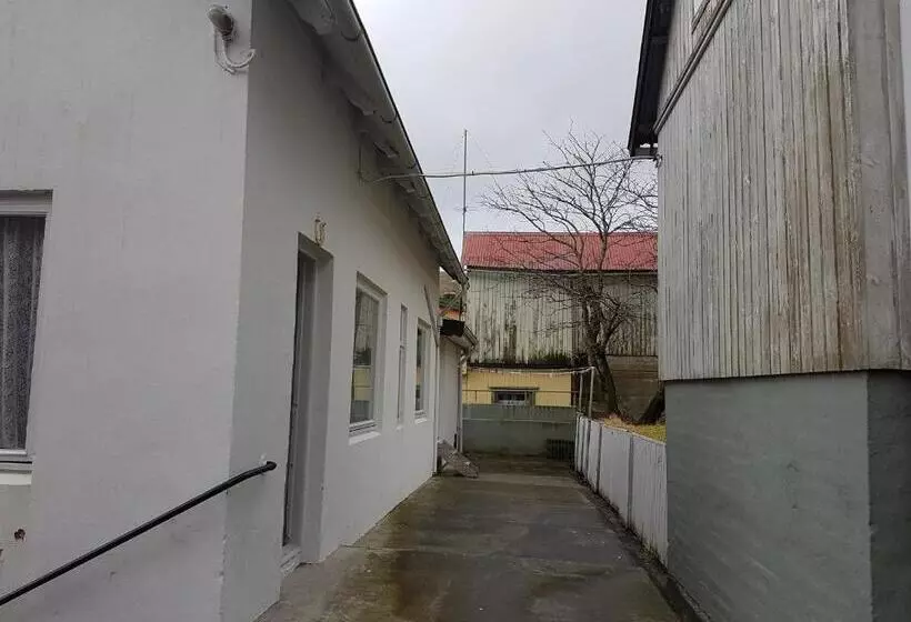 Majatalo Budget Guesthouse Borgustova