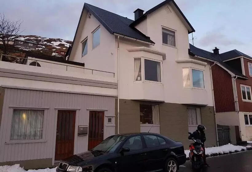 Majatalo Budget Guesthouse Borgustova