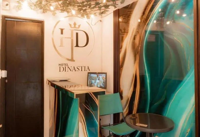 カプセルホテル Dinastia