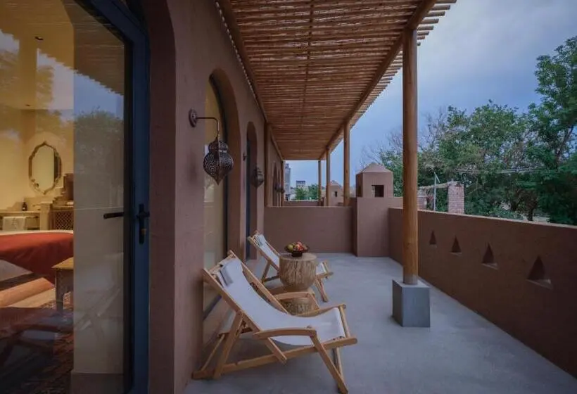 تختخواب و صبحانه Turpan Rizamat Manor