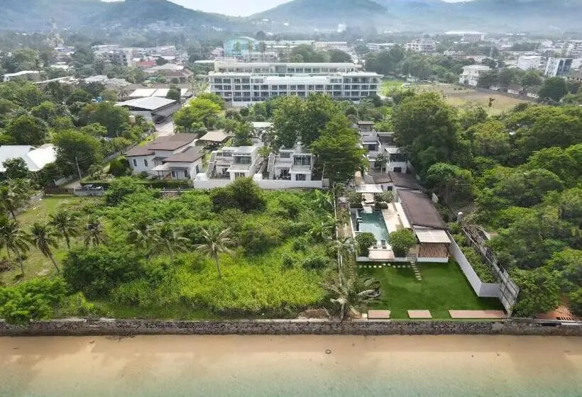 ホテル Amaleena Pool Access Suites