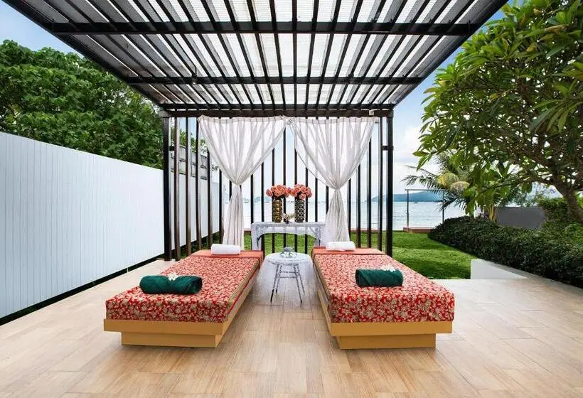 ホテル Amaleena Pool Access Suites