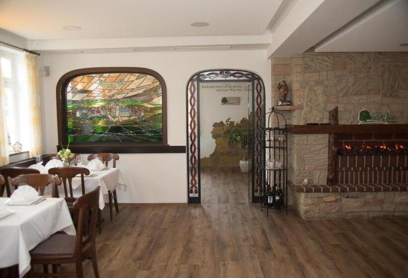 فندق صغير Landgasthof Hotel Zur Linde