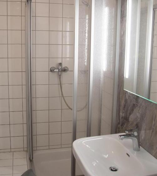 فندق صغير Landgasthof Hotel Zur Linde