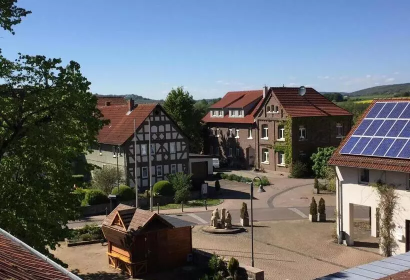 Retkeilymaja Landgasthof Hotel Zur Linde