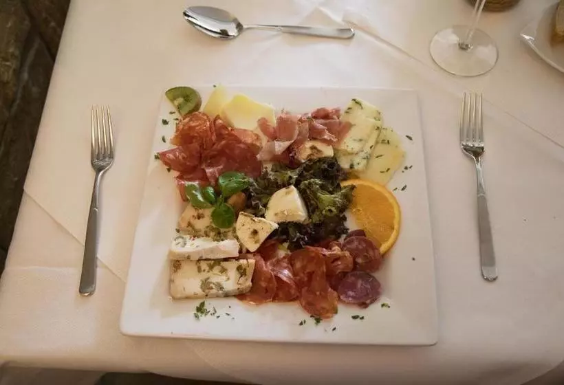 Retkeilymaja Landgasthof Hotel Zur Linde