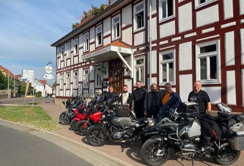 Retkeilymaja Landgasthof Hotel Zur Linde