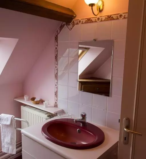 تختخواب و صبحانه Chambres D'hôtes Sur La Courtine De Coucy