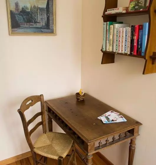 تختخواب و صبحانه Chambres D'hôtes Sur La Courtine De Coucy