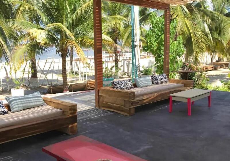 ホテル Fenix Beach Cartagena